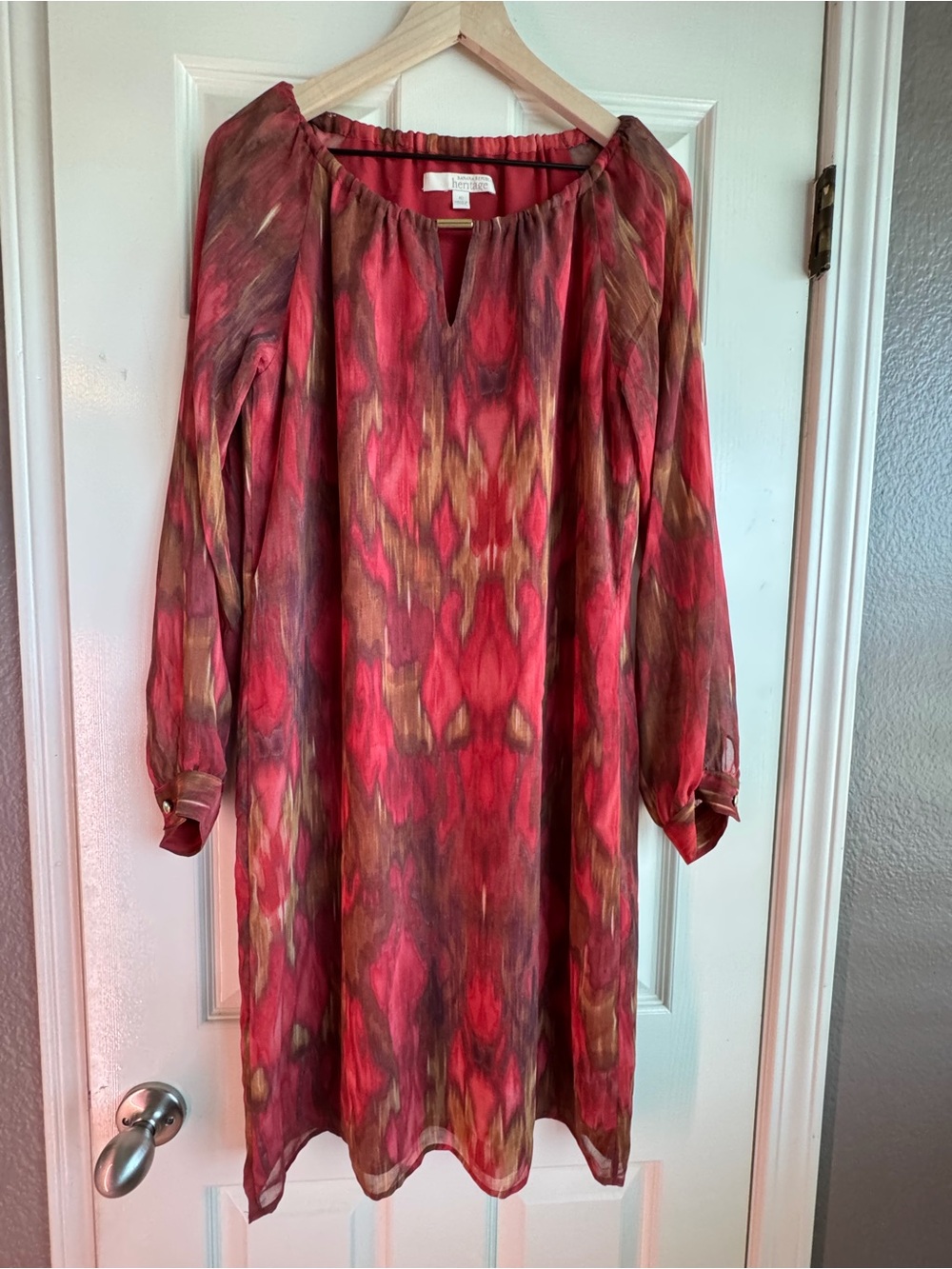 Banana Republic Red & Brown Watercolor Long-Sleeve Shift Dress